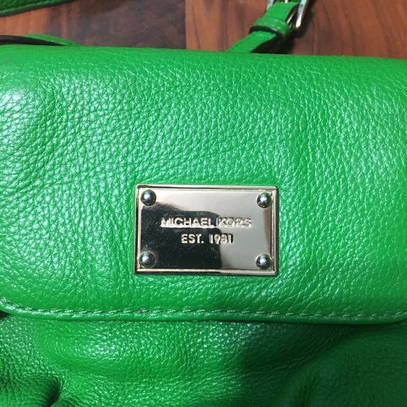 Michael Kors Green Leather Crossbody Purse - Picture 2 of 6